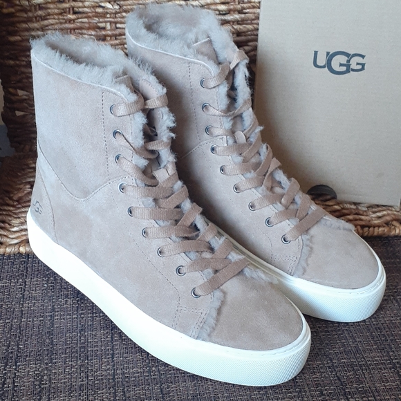 ugg beven sneaker
